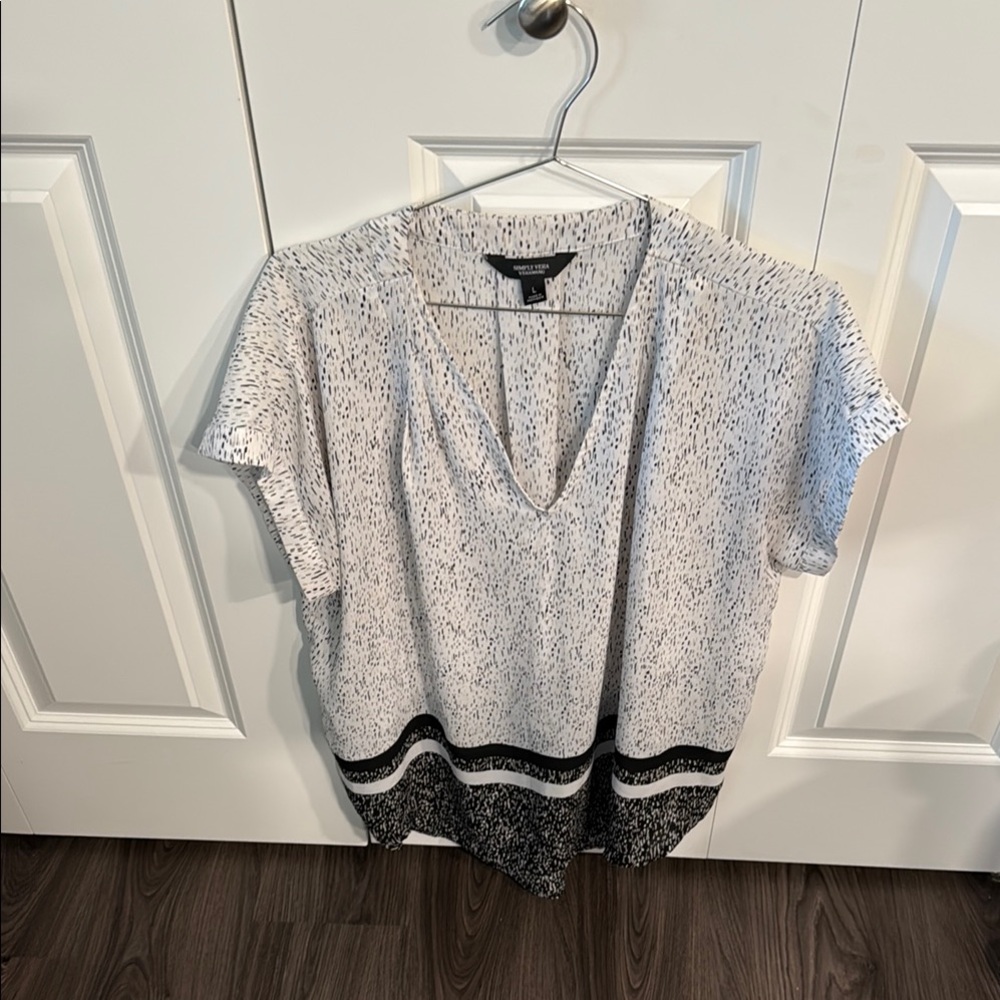 Simply Vera Vera Wang Speckled Black and White Blouse